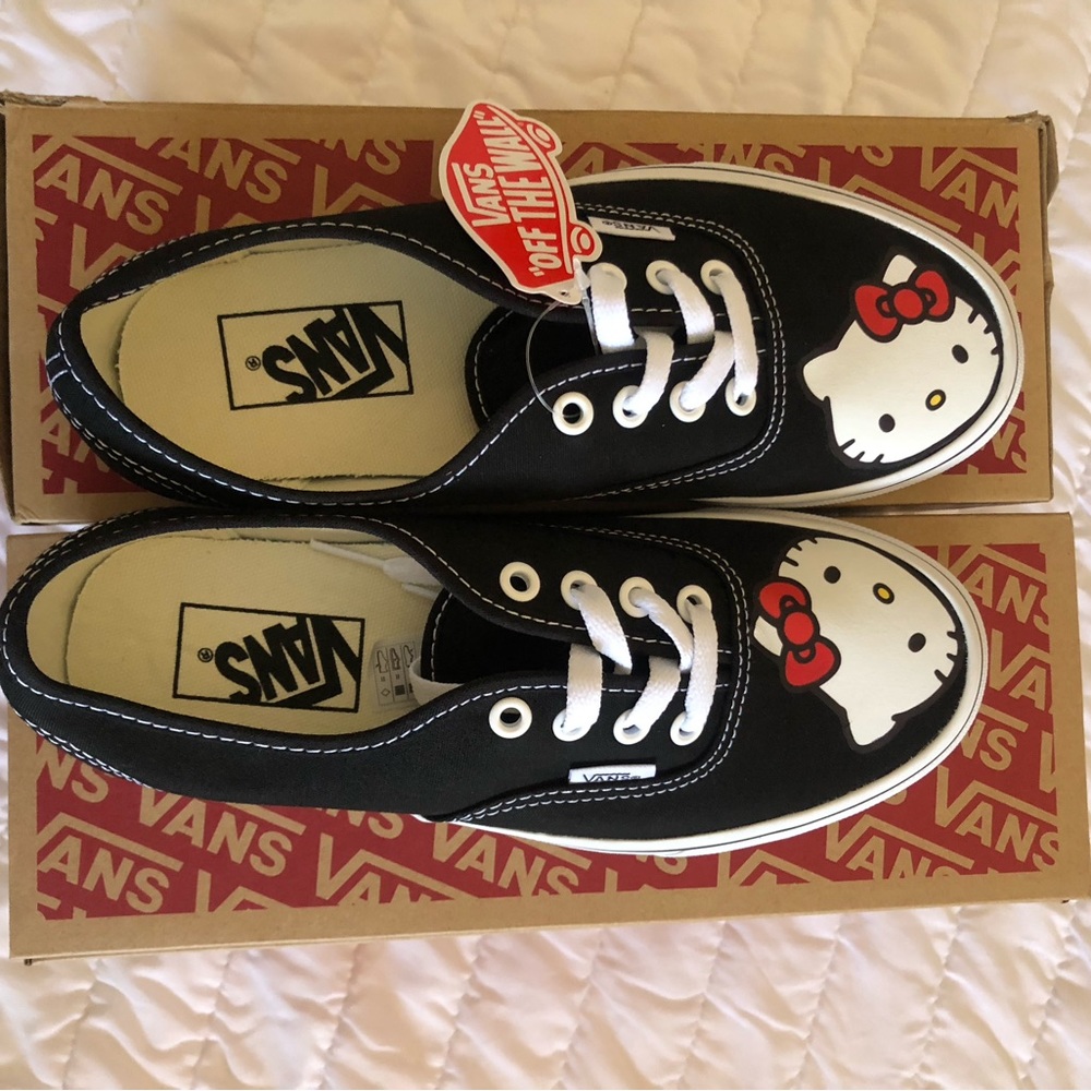 Rare NWT Hello Kitty Vans